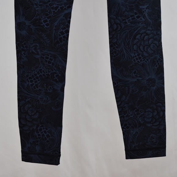 Lululemon Tights Size 2 - Picture 5 of 5